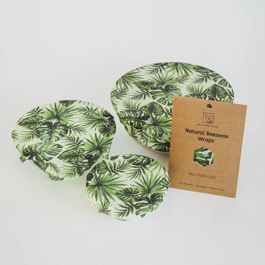 Eco-friendly beeswax wrap for food storage, made with natural ingredients like beeswax, jojoba oil, and tree resin.