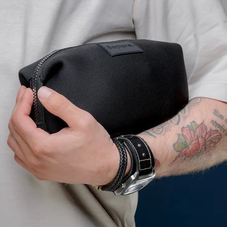 Toiletry bag - Black Edition - The GV Collective